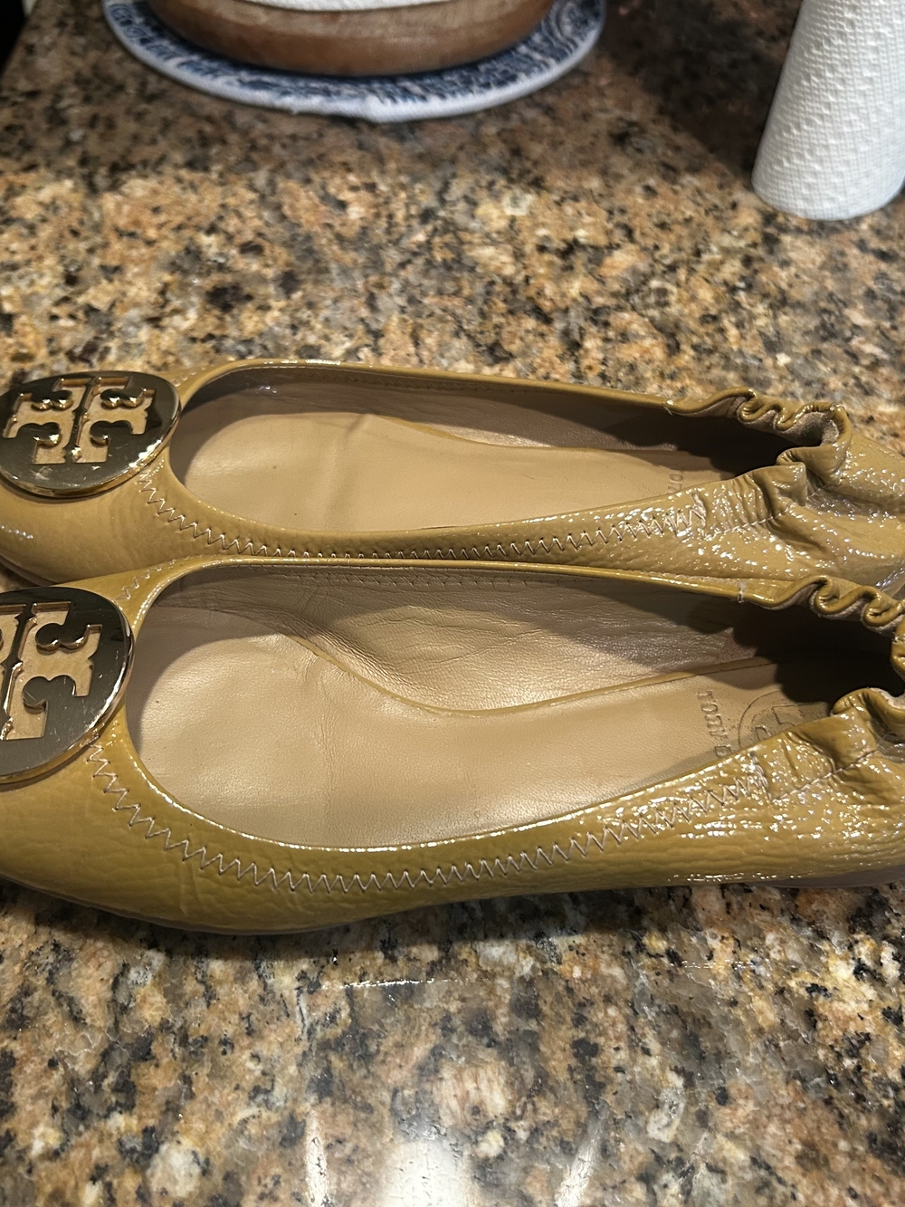 Tory Burch Mustard Patent Leather Reva Flats - Picture 2 of 3